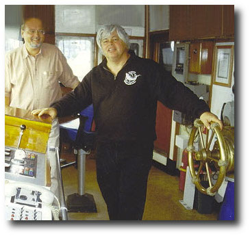 Juergen Ortmueller and Paul Watson at the bridge of the Ocean Warrior (2000) - Copyright WDSF