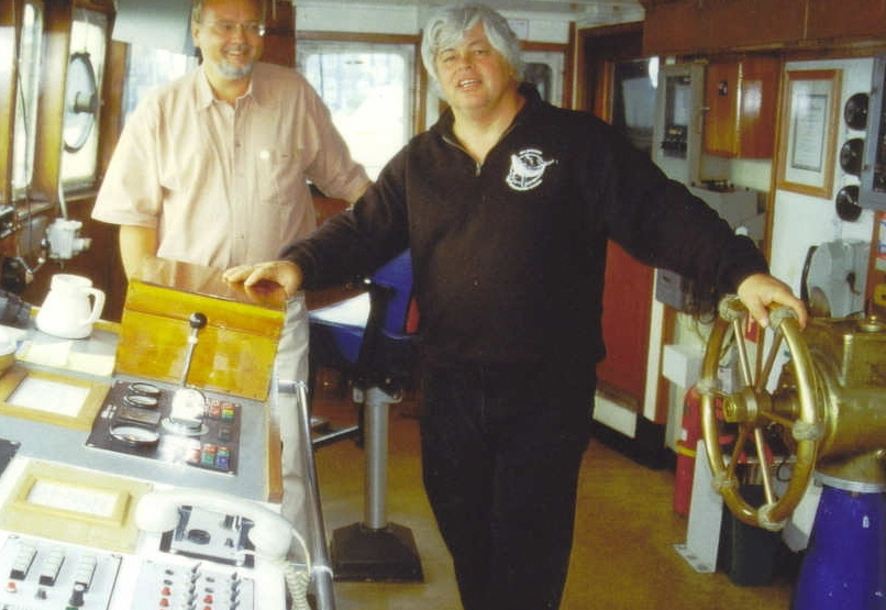Jürgen Ortmüller, lks. (WDSF) & Cpt. Paul Watson on Board (WDSF-Foto)